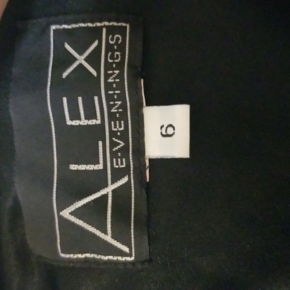 ALEX Evenings Black Velvet & Satin Spaghetti Strap Cocktail Dress; Size 6 - Picture 5 of 5